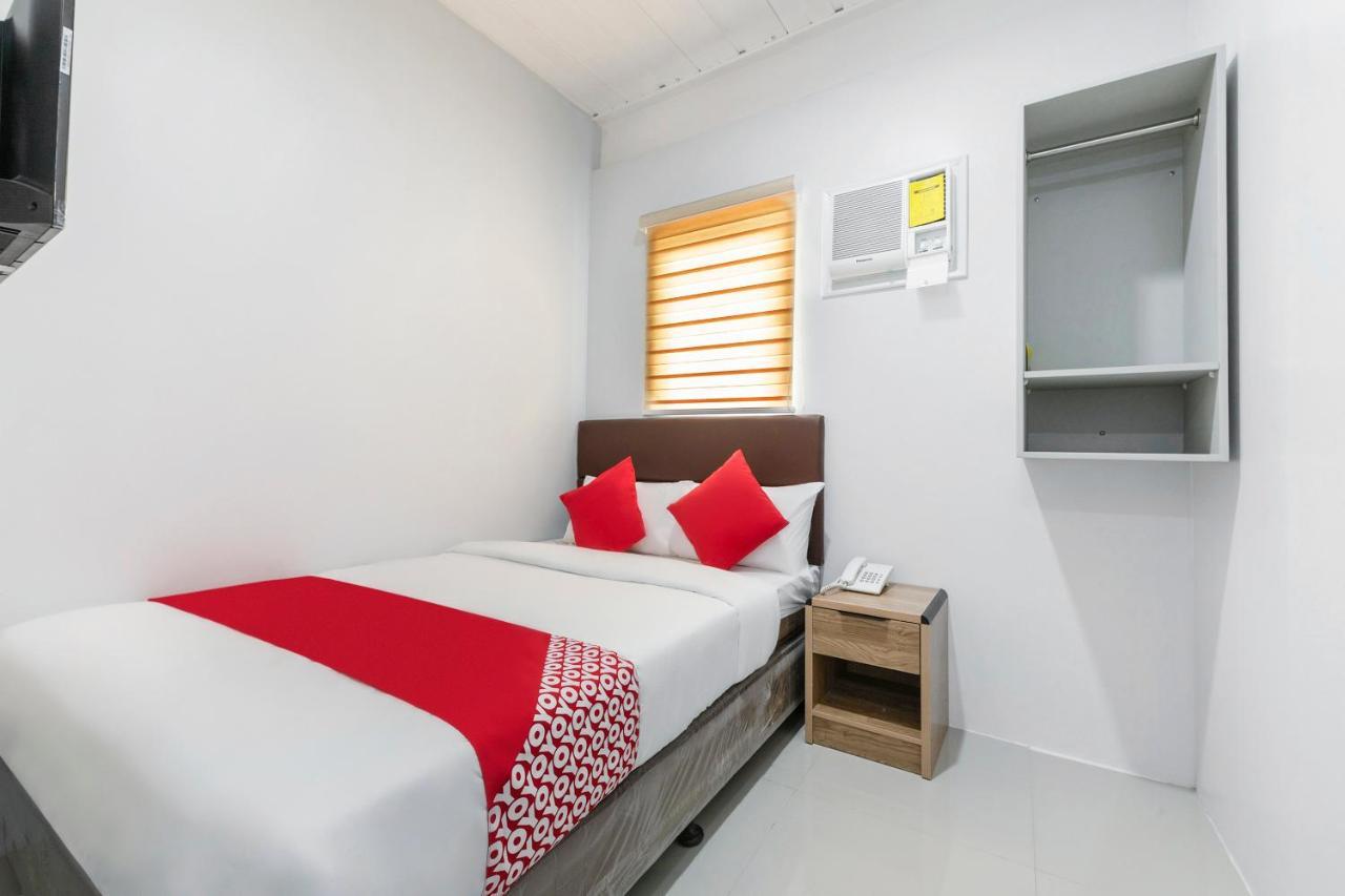 Super Oyo 515 Finnex Hotel Mandaluyong Bagian luar foto