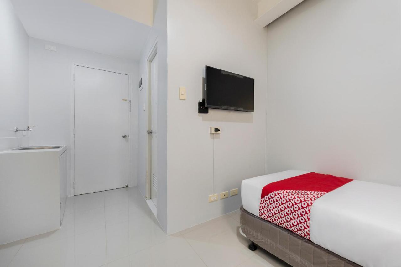 Super Oyo 515 Finnex Hotel Mandaluyong Bagian luar foto