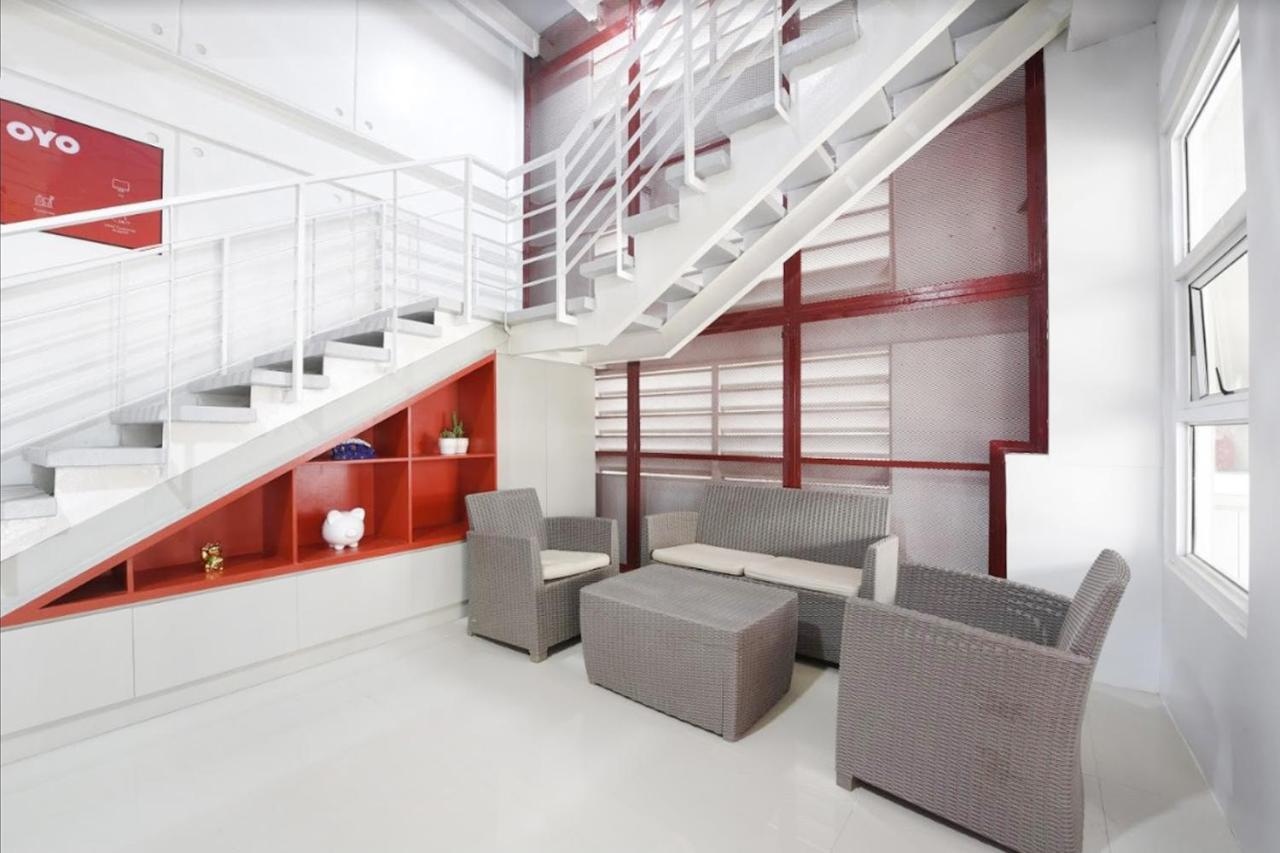 Super Oyo 515 Finnex Hotel Mandaluyong Bagian luar foto