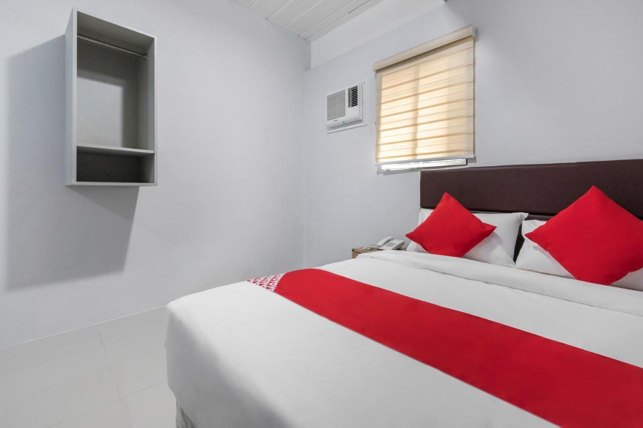 Super Oyo 515 Finnex Hotel Mandaluyong Bagian luar foto