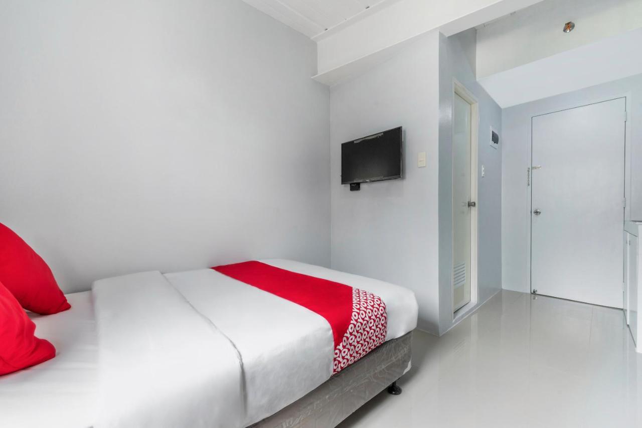Super Oyo 515 Finnex Hotel Mandaluyong Bagian luar foto