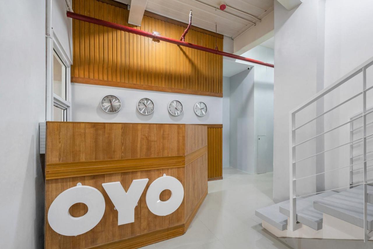 Super Oyo 515 Finnex Hotel Mandaluyong Bagian luar foto